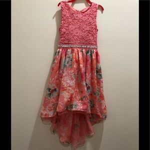 Girls Pink floral dress with lace